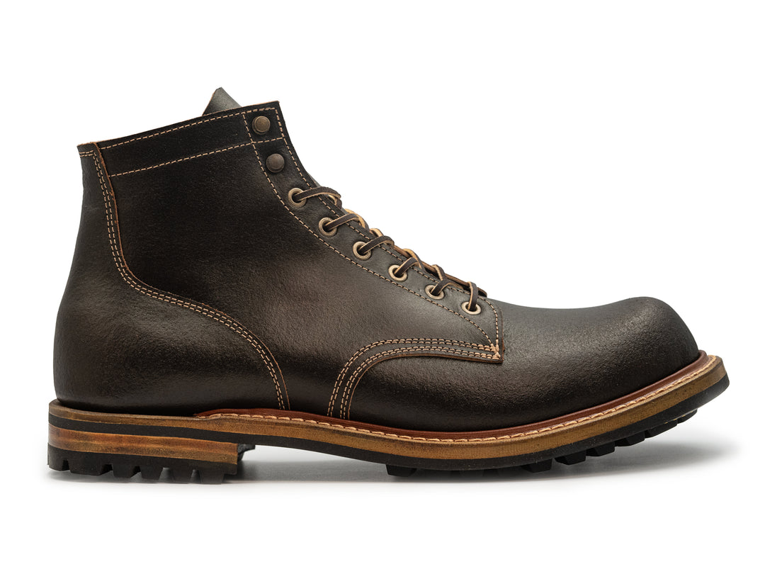 Java Waxed Flesh Plain Toe | 13.5D