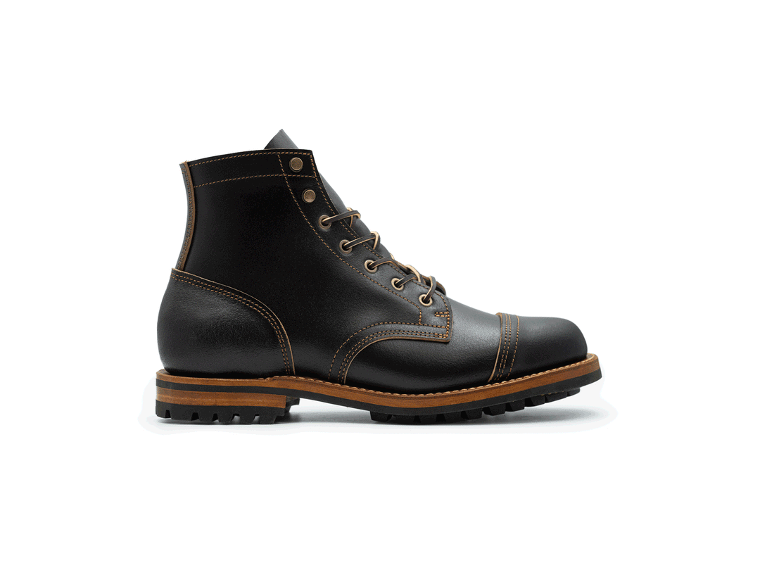 Black Waxed Flesh Cap Toe | 13EE