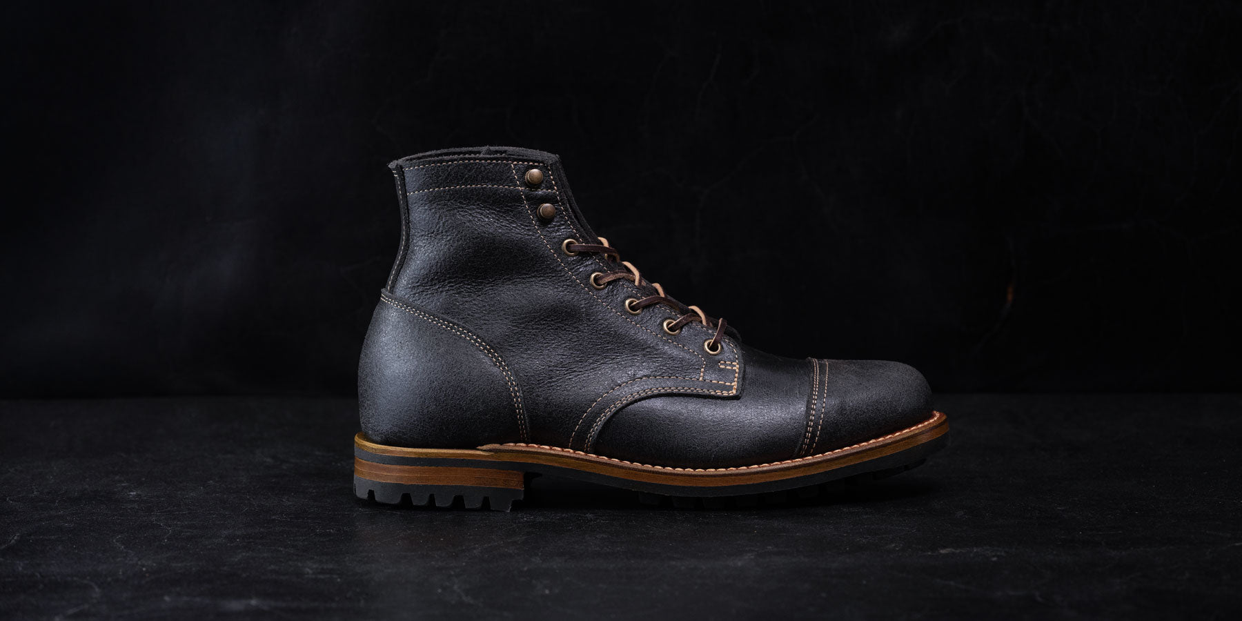 くま　ドラムC Leather Notes: Overcast Crazy Cow – Truman Boot Co.
